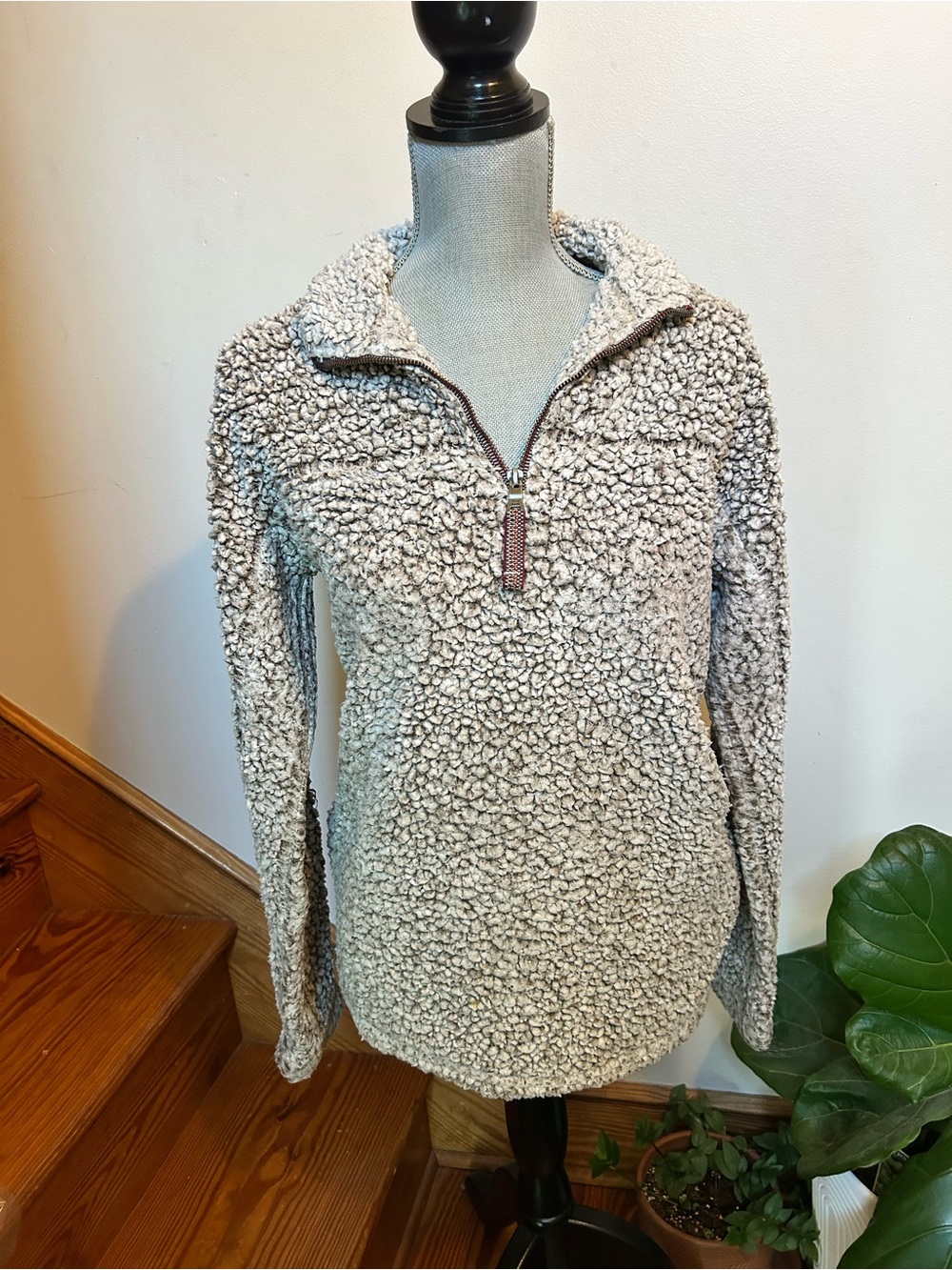 Cozy Sherpa Quarter-Zip Pullover - Light Gray